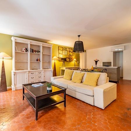 L'Envoutement Provencal Au Coeur De L'Ecusson - Une Nuit A Nîmes Exterior photo