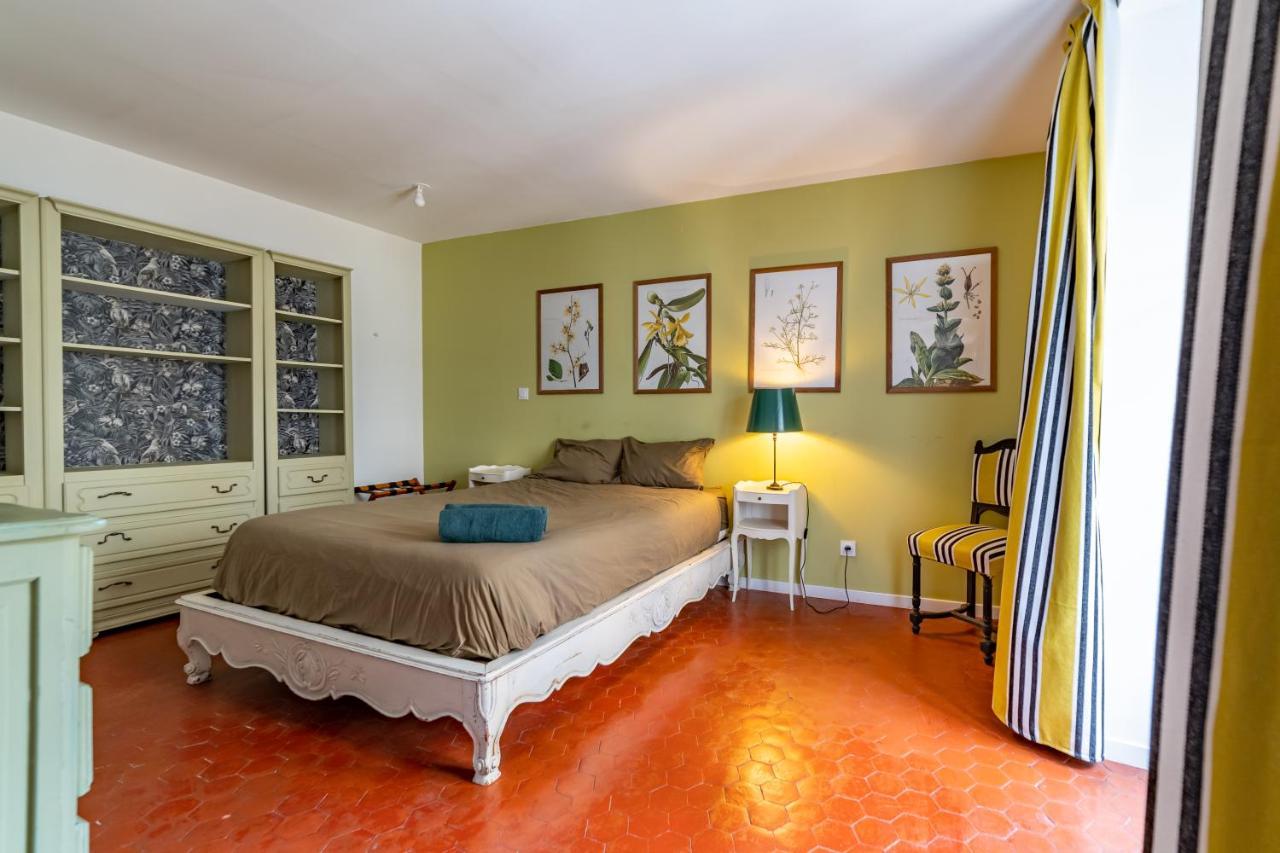 L'Envoutement Provencal Au Coeur De L'Ecusson - Une Nuit A Nîmes Exterior photo