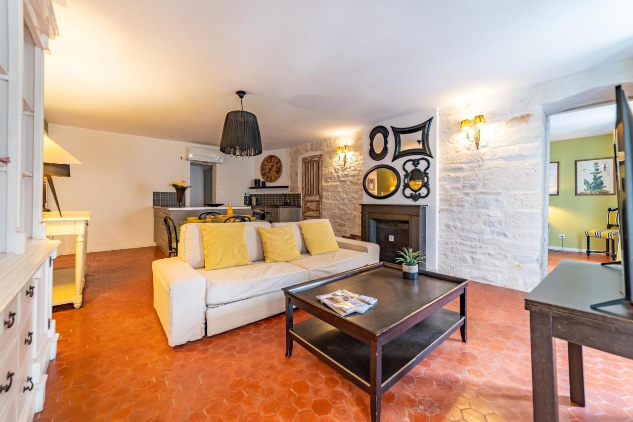 L'Envoutement Provencal Au Coeur De L'Ecusson - Une Nuit A Nîmes Exterior photo